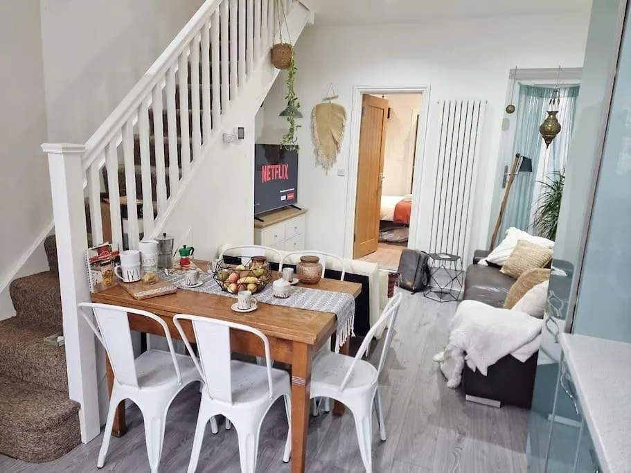 Holiday home 4Bed 3Bath 8Min To London Bridge Villa
