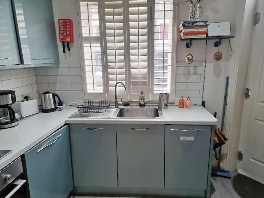 4Bed 3Bath 8Min To London Bridge Villa 0*,  United Kingdom