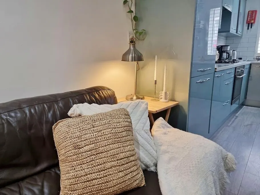 Villa 4Bed 3Bath 8Min To London Bridge Ferienhaus